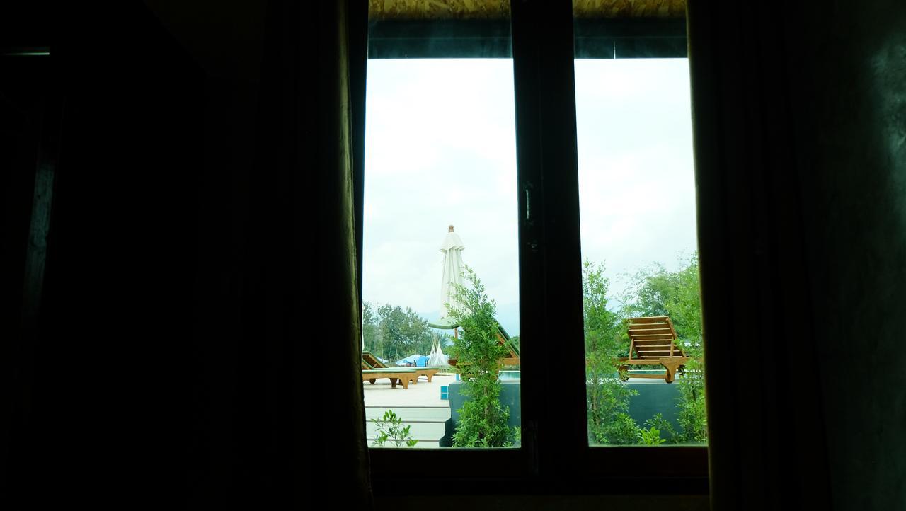 Nok Chan Mee Na Chom Thong Dış mekan fotoğraf